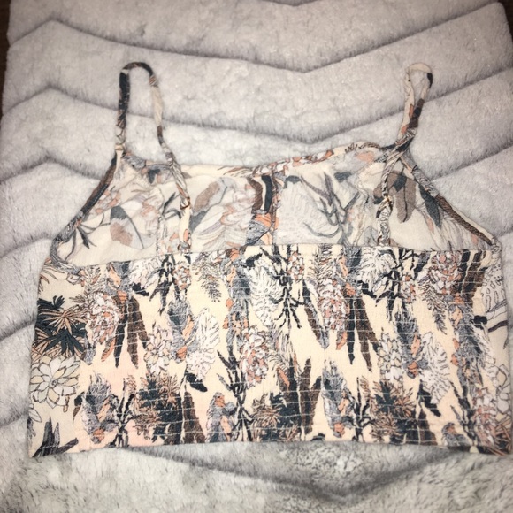 Kendall and Kylie crop top - Picture 5 of 6